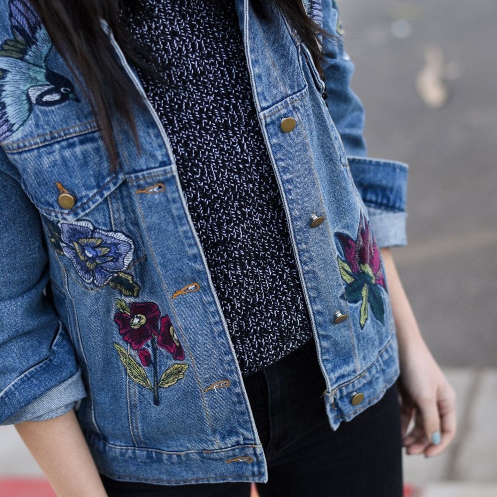 NWOT Jean jacket with embroidered flowers & birds